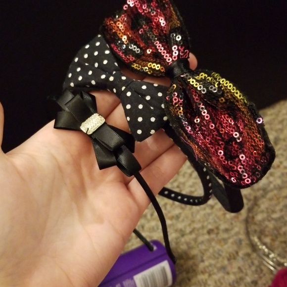 Headbands - Picture 2 of 7